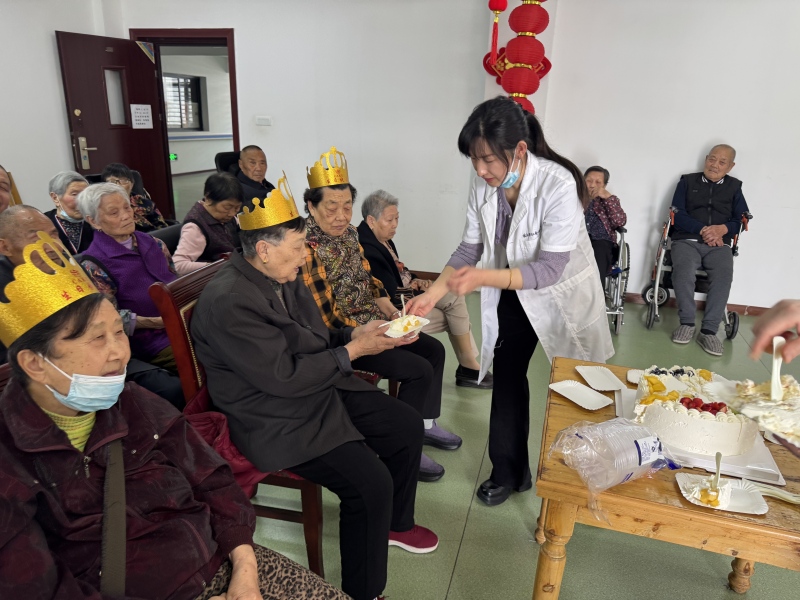 枝江老年社会福利院 一场别样的生日会，一份温暖的陪伴